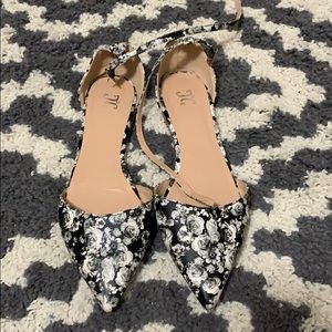 Women’s floral flats